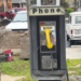 Cómo ponerse en contacto con las aves utilizando una cabina telefónica de la zona de Washington D. C.