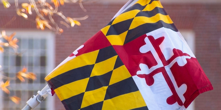 El caótico final de la sesión legislativa de Maryland culmina con la firma de nuevos proyectos de ley clave