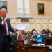 En previsión de futuros déficits presupuestarios, un legislador de Maryland aboga por la contención de gastos en educación