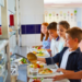 Los MCPS se plantean subir el precio del almuerzo ante el aumento sin precedentes de la deuda por comidas de los alumnos