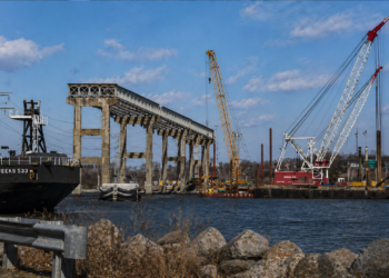 Maryland va a «despedir» al contratista del Key Bridge mientras continúan las obras