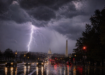 Las tormentas eléctricas y la lluvia se acercan a la zona de Washington D. C.