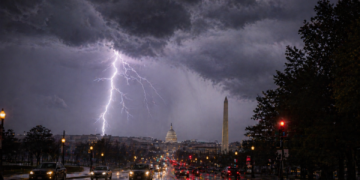 Las tormentas eléctricas y la lluvia se acercan a la zona de Washington D. C.