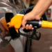 El precio de la gasolina en todo el país ha superado los 4 dólares por primera vez desde 2022.