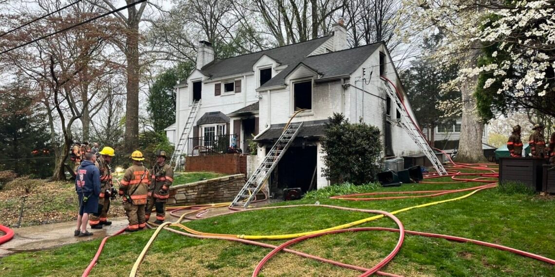 Una mujer de 55 años fallece en un incendio en Chevy Chase al intentar salvar a su gato