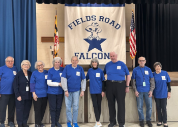 Los voluntarios jubilados se integran en la comunidad de una escuela primaria de Gaithersburg