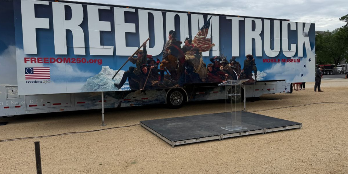 La exposición «Freedom Truck» lleva la historia de la Guerra de la Independencia a Maryland y Washington D. C.