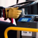 La campaña del metro contra el fraude en el pago de billetes provoca la reacción de los sindicatos por motivos de seguridad