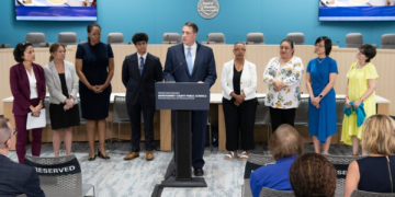 El director de educación del condado de Montgomery propondrá oficialmente este jueves una reducción de plantilla
