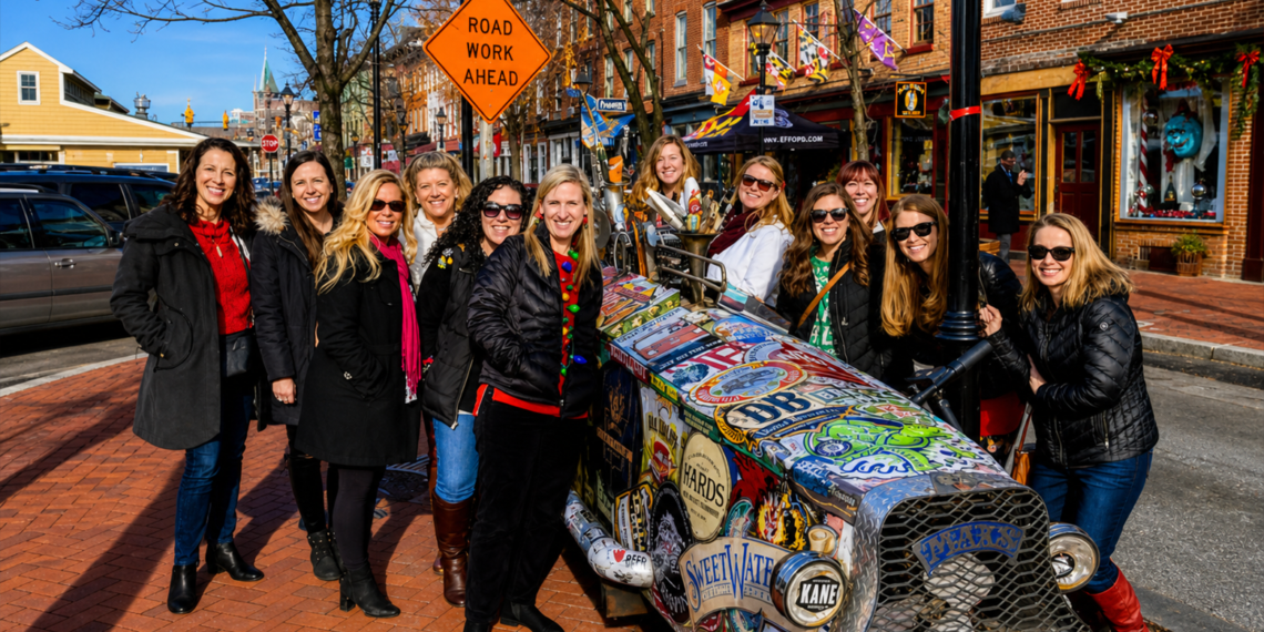 Tour gastronómico en Fells Point atrae a turistas en Baltimore
