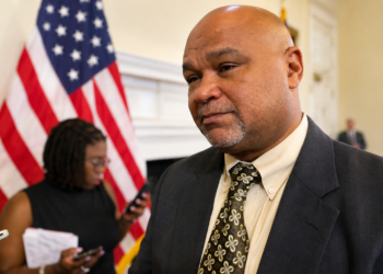 Una comisión legislativa suspende la compra de Laurel Park