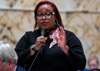 La diputada Nicole Williams se retira de la reñida carrera por el escaño del representante Hoyer en el 5.º distrito de Maryland