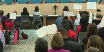 En una reunión marcada por la emoción, la Junta Escolar de Montgomery County aprueba un presupuesto de $3,700 millones con recortes de empleo