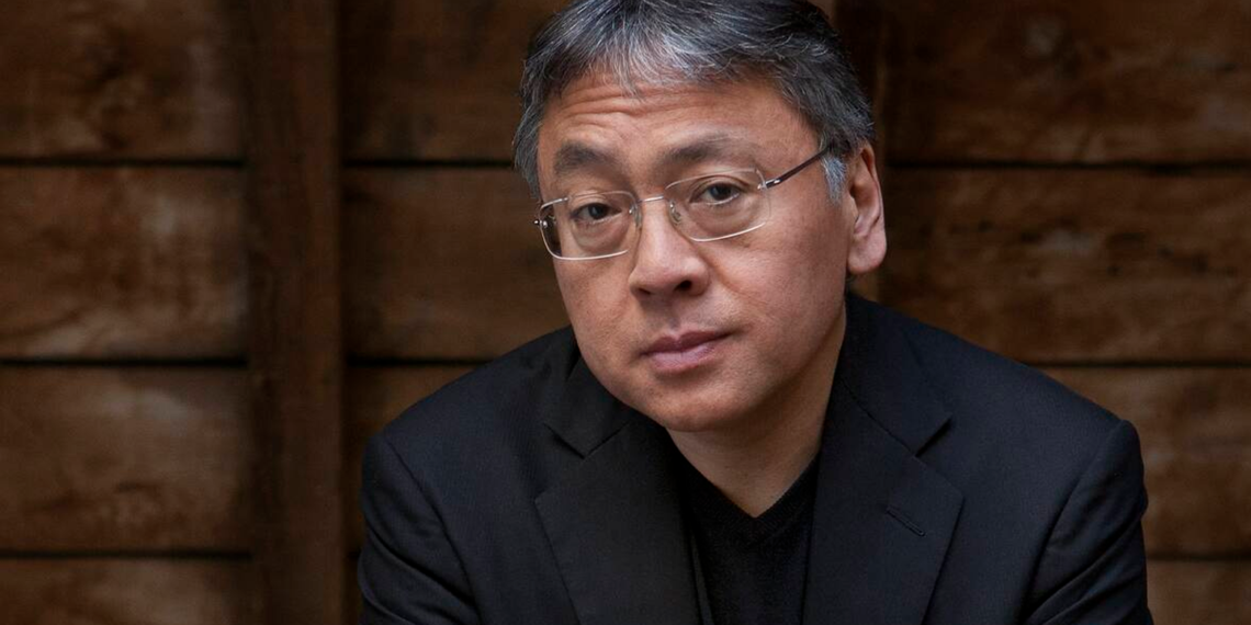 Una nueva novela de Ishiguro nos transporta a la Inglaterra de los años 30, con espías, música e ingenio.