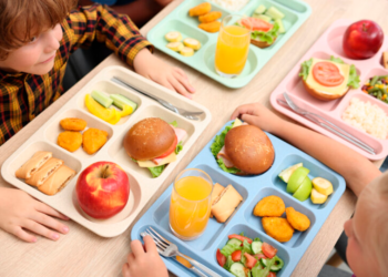 Acaba el curso escolar y comienzan los programas de comidas de verano del banco de alimentos local