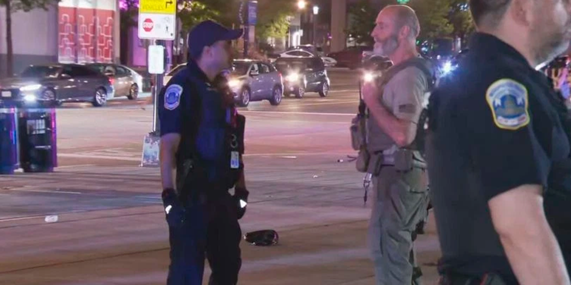 Detienen a un cuarto adolescente tras la pelea en el Chipotle del Navy Yard