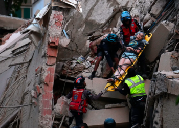 Equipos de rescate del norte de Virginia se dirigen a Venezuela para colaborar en las labores de rescate tras el terremoto