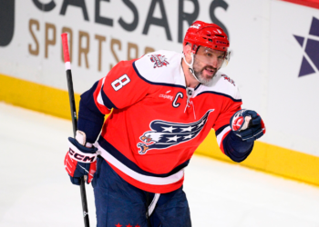 De vuelta para una nueva temporada, Alex Ovechkin no se pronuncia sobre si esta será su última