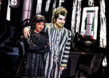 «¡Que comience el espectáculo!»: «Beetlejuice, el musical» regresa para embrujar a Broadway en el teatro The National