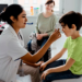 Un médico local dice que los preparativos para el regreso a clases, como los chequeos médicos, deberían comenzar ya